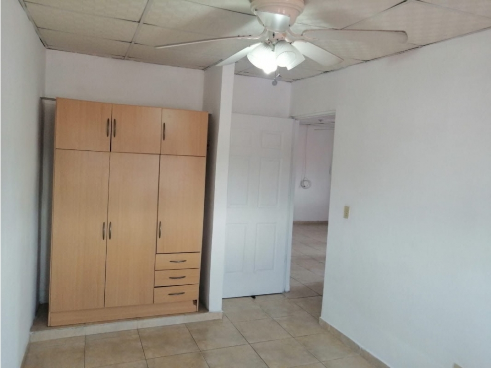 Se alquila apartamento en Campo Lindbergh $500 — foto 5