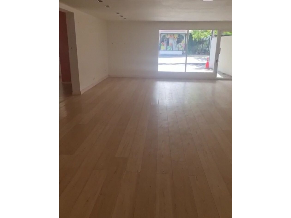 Se alquila local comercial en San Francisco $2500