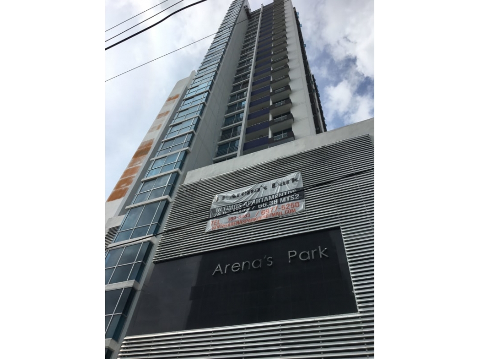 Alquilo comodo apartamento en parque lefevre - 1
