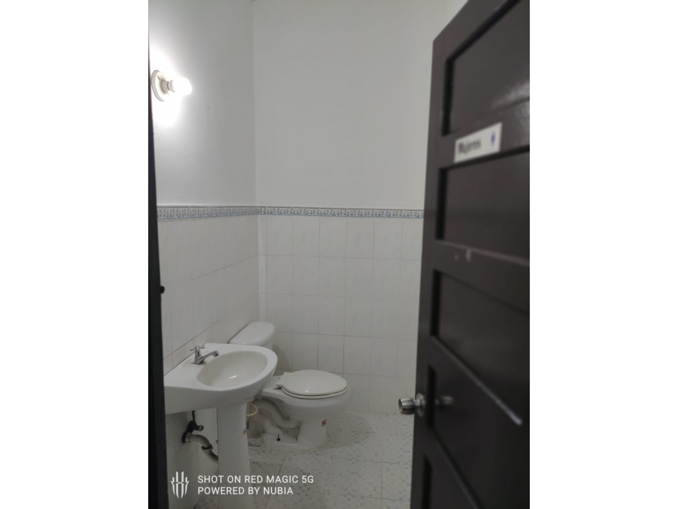 Se alquila Amplio Local en Parque Lefevre 550Mts $4,500 — foto 6