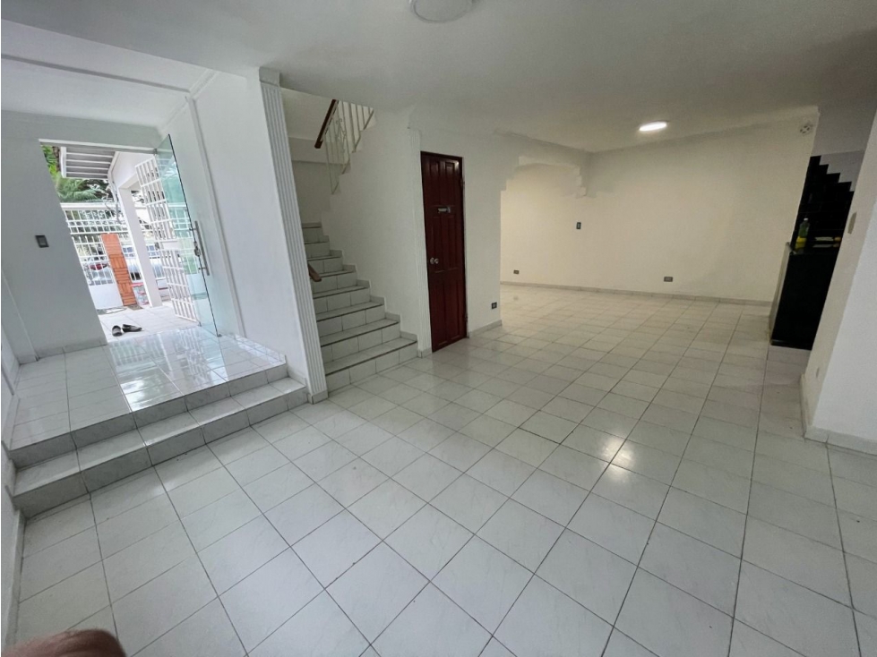 Se Alquila Casa Duplex En Chanis $1700 — foto 2