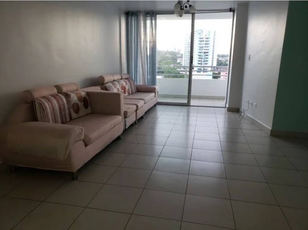 Vendo Apartamento en 12 de Octubre 130k