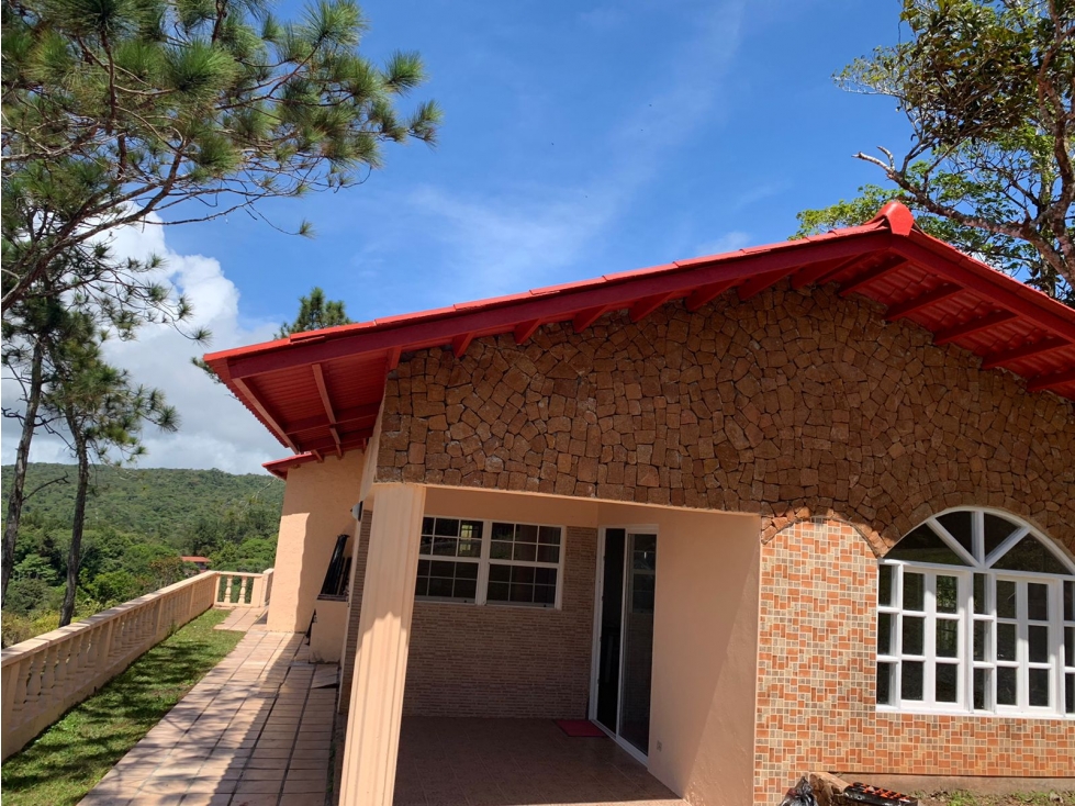 SE VENDE CASA EN CERRO AZUL 3 RECAMARAS AMOBLADA $150,000.00