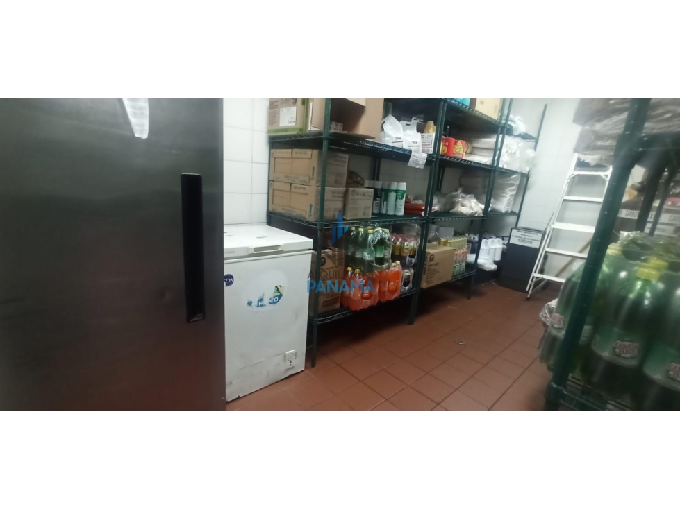 SE ALQUILA ESTUPENDO LOCAL EN VILLA LUCRE >>RESTAURANTE<< — foto 6