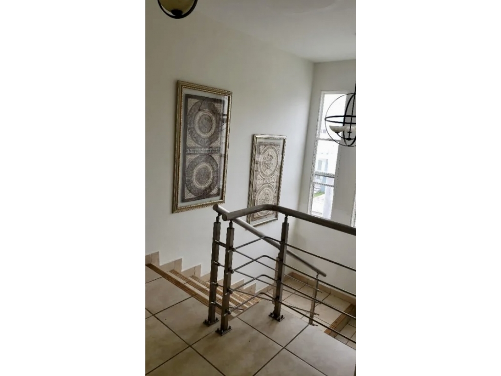 SE VENDE CASA EN PASEO DEL NORTE PH ALPES $225,000 AM - 3