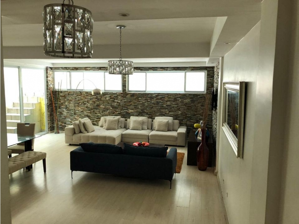 SE VENDE HERMOSA CASA EN ALTOS DE PANAMÁ $260,000 — foto 2