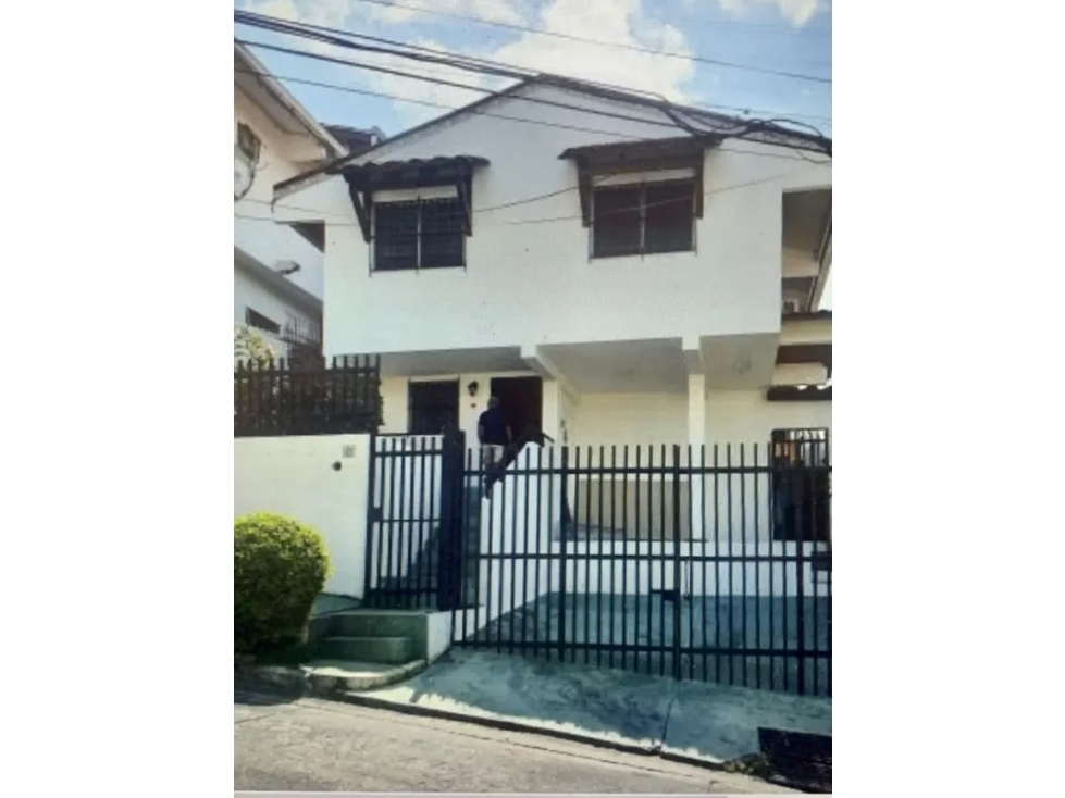 SE VENDE CASA AMPLIA EN LIMAJO