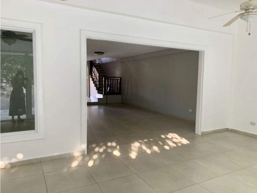 SE VENDE HERMOSA CASA EN LA ALAMEDA — foto 4