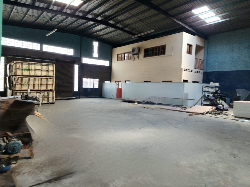 SE ALQUILA BODEGA EN LLANO BONITO 754MT2
