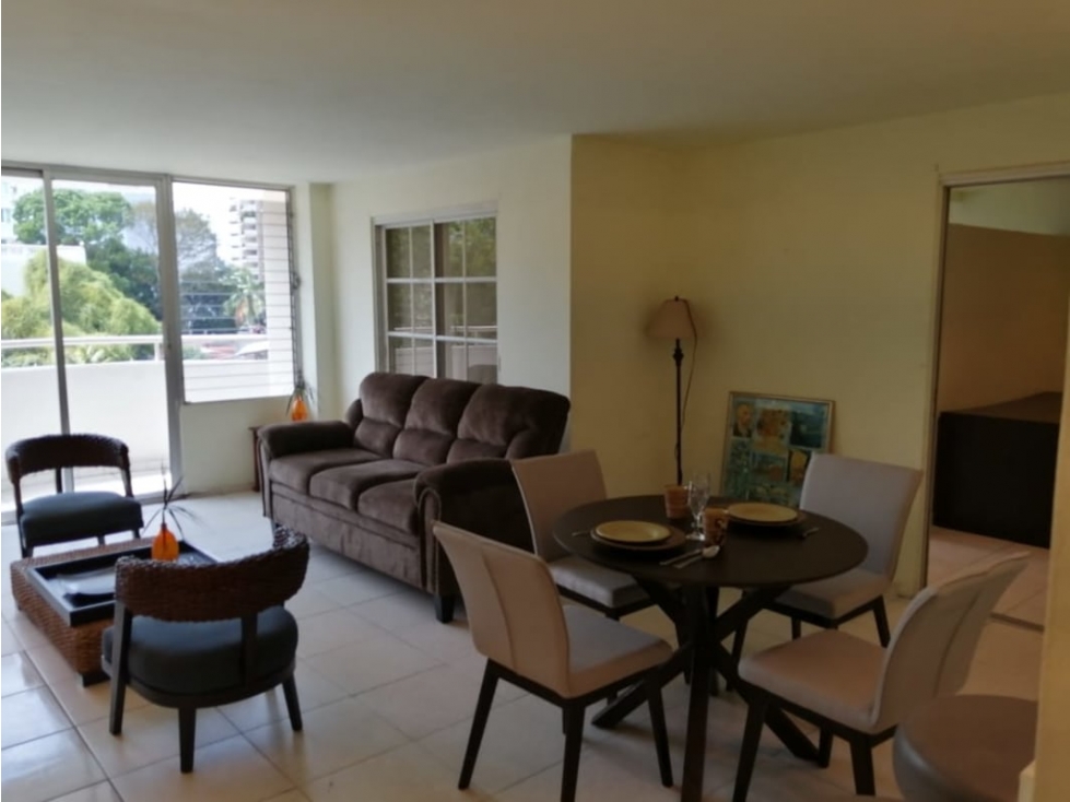 Alquilo Apartamento amoblado con excelente ubicación
