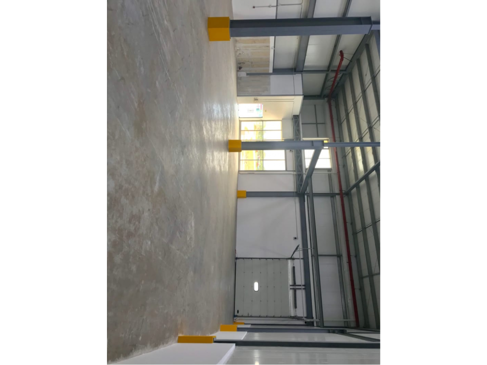 Alquilo Extraordinaria Ofi bodega en Don bosco — foto 5
