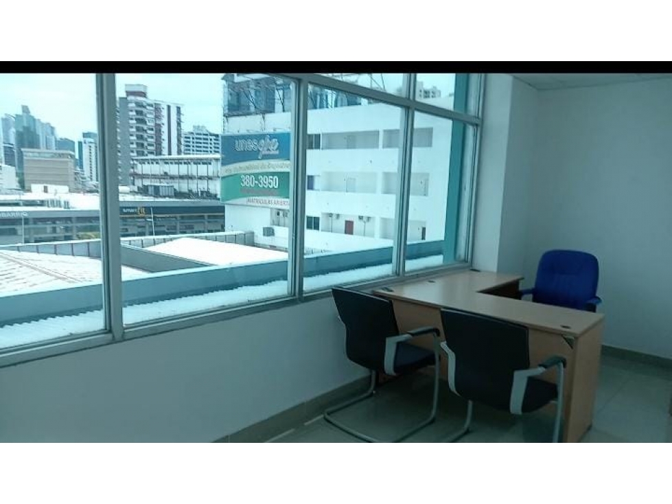 SE ALQUILA OFICINA CON O SIN MUBLES EN EL CARMEN — foto 4