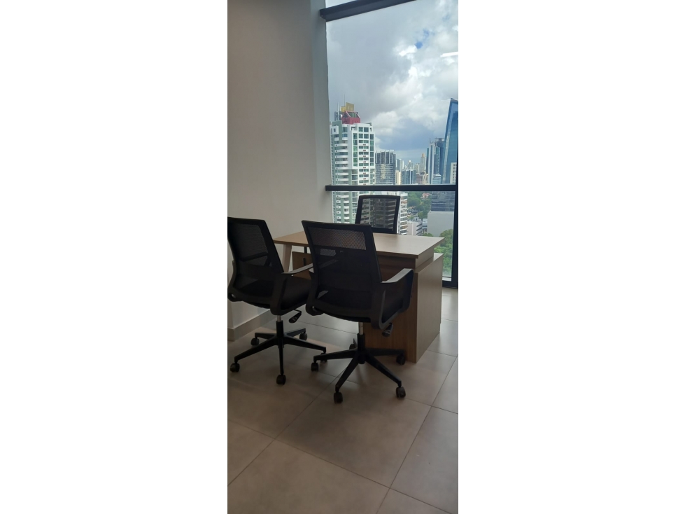 SE ALQUILA OFICINA AMOBLADA EN CALLE 50 — foto 5
