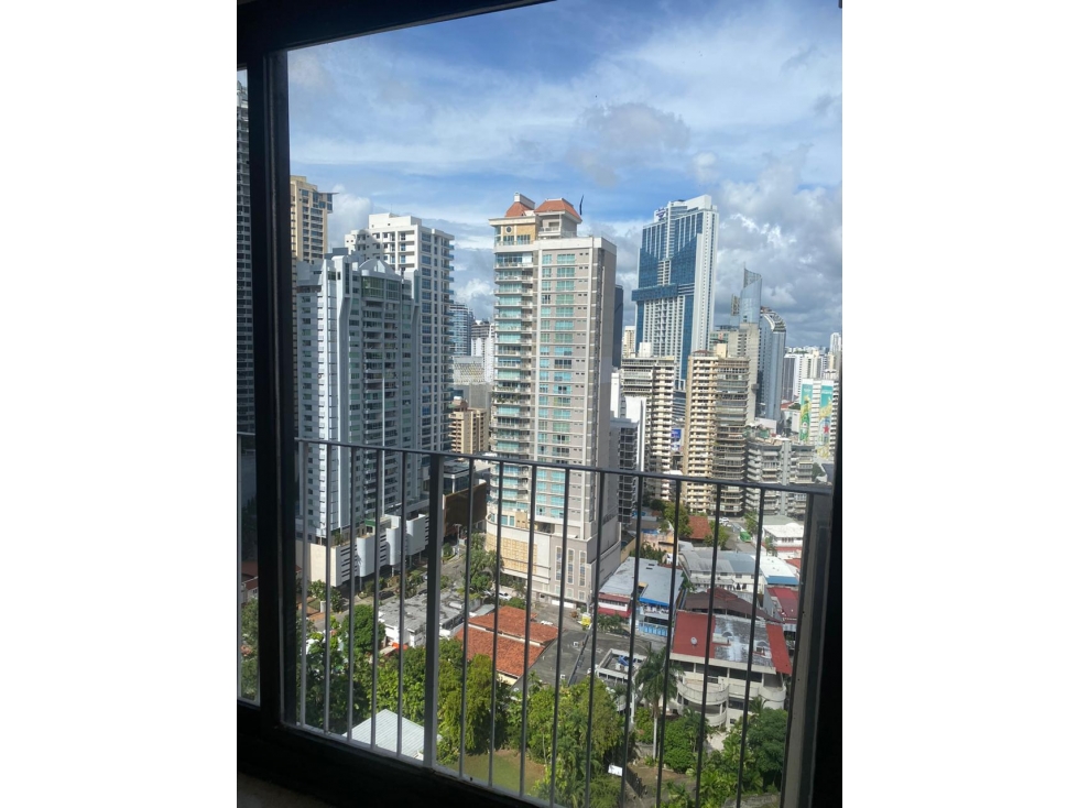 SE VENDE APARTAMENTO EN PH TAMANACO