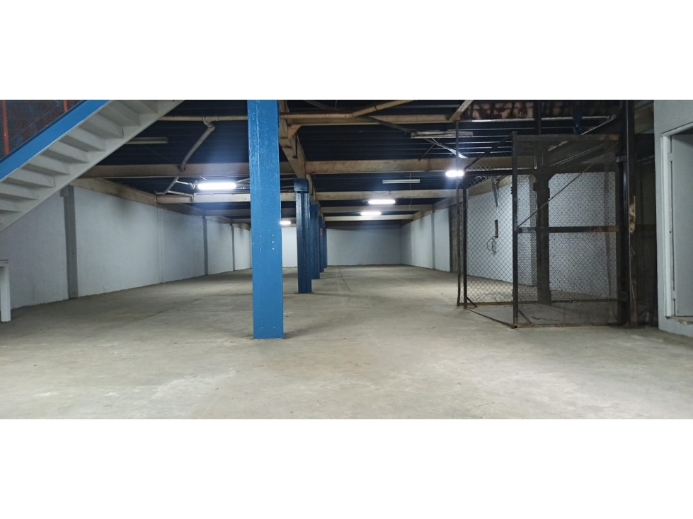 SE ALQUILA BODEGA EN PUEBLO NUEVO CENTRO LOGISTICO — foto 3