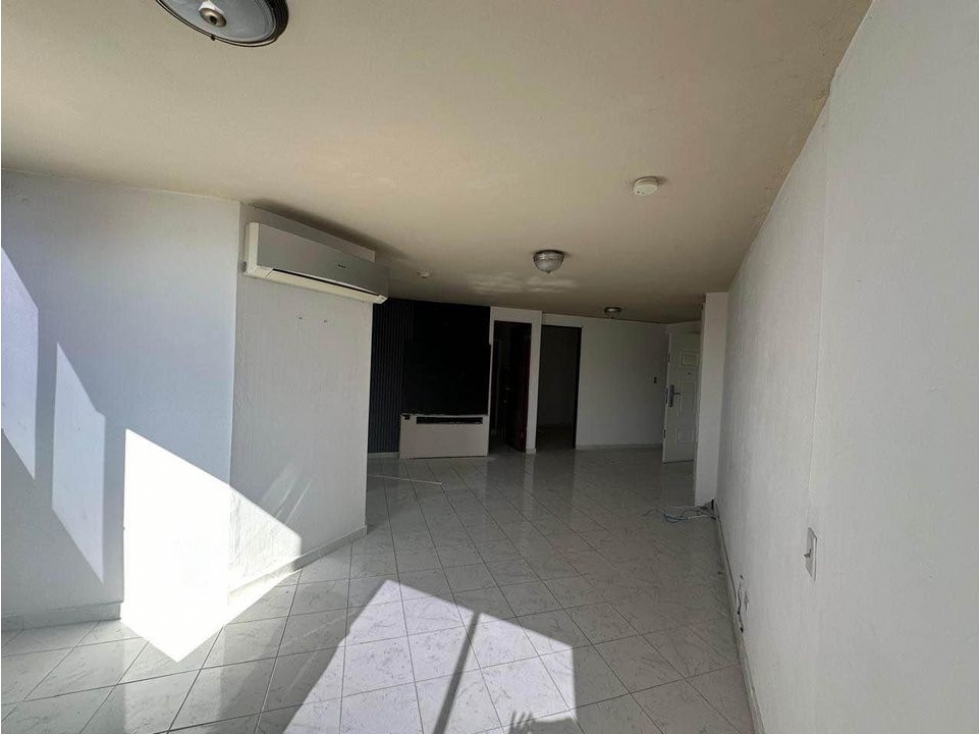 SE VENDE APARTAMENTO EN CAMPO LINDBERGH NEGOCIABLE — foto 3