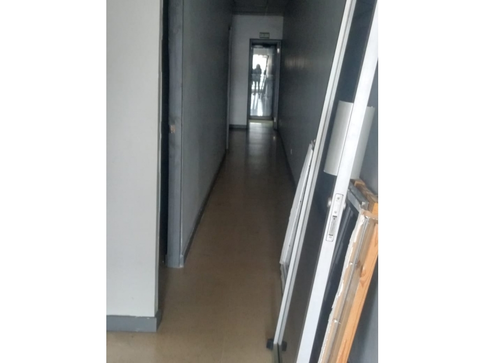 Se alquila Oficina de 84.80 m2 en Plaza Aventura - Ricardo J. Alfaro. — foto 2
