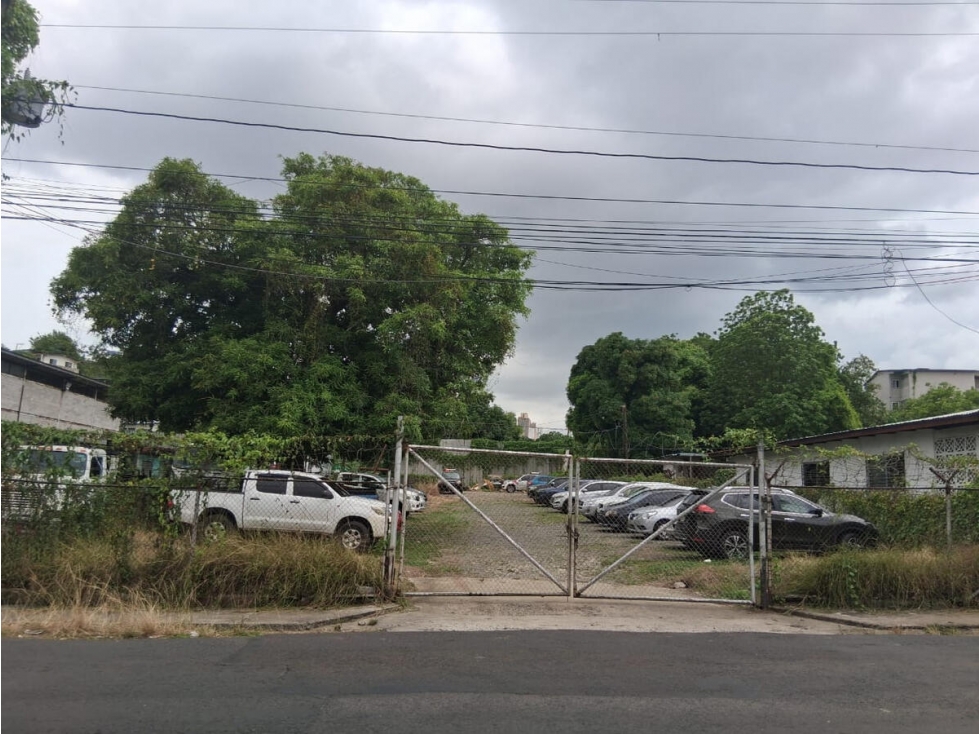 Se Vende Terreno en Rio Abajo
