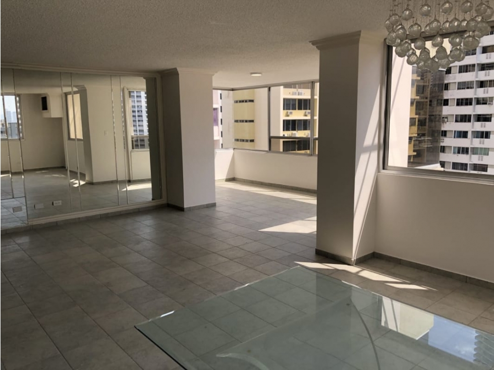 Se alquila apartamento en Punta Paitilla L/B $1200 — foto 4