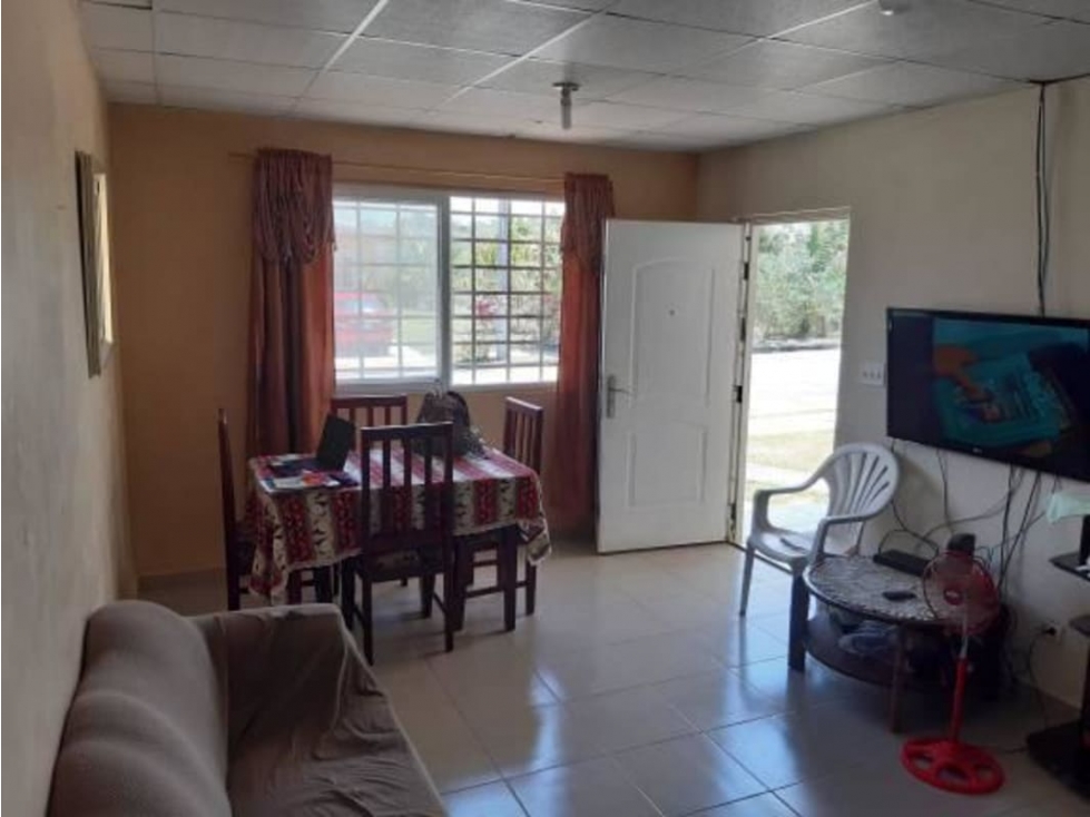 SE VENDE CASA EN SAN LORENZO — foto 2