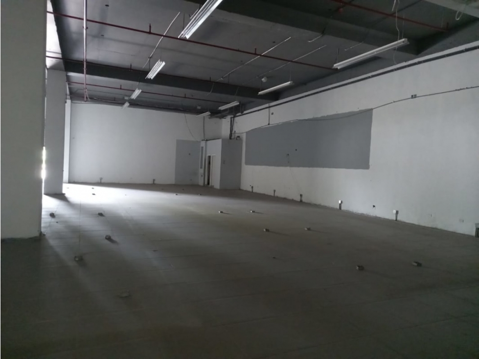 SE ALQUILA LOCAL EN WESTLAND MALL PUNTO ESTRATEGICO -I.G. — foto 6