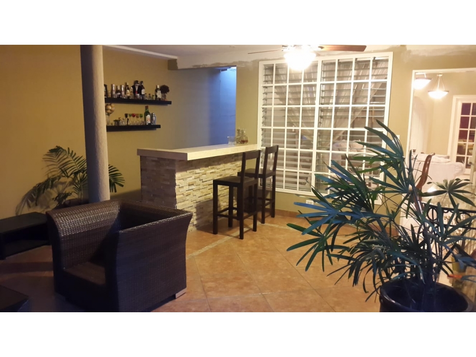 SE VENDE CASA EN BRISAS DEL GOLF 2 RECAMARAS $215,000 - 4