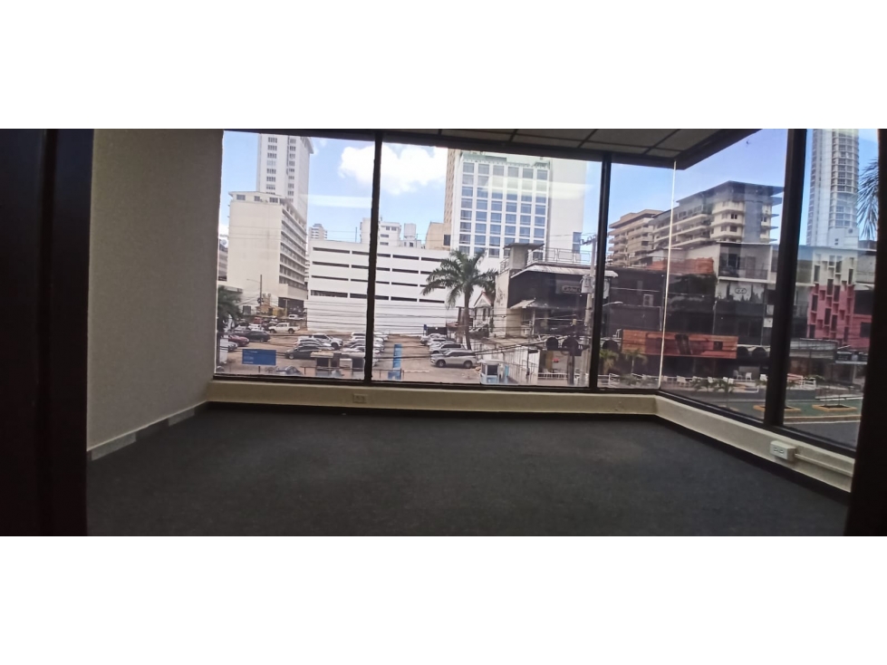 SE ALQUILA OFICINA EN BELLA VISTA ZONA BANCARIA -I.G. — foto 4