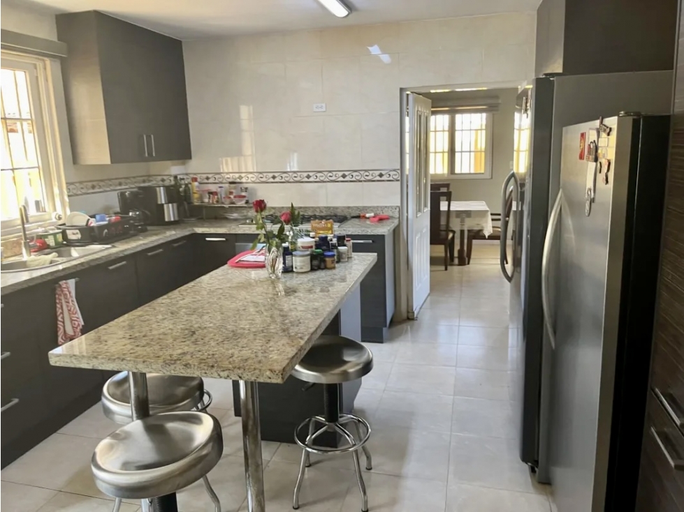 SE VENDE HERMOSA Y AMPLIA CASA EN RAINFOREST VILLAS $470,000 — foto 4