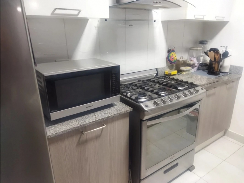 Alquilo Apartamento amoblado, cerca al metro- Carrasquilla -AM — foto 5