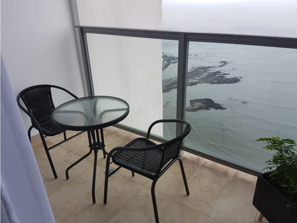 ALQUILER DE APARTAMENTO EN AVE. BALBOA AMOBLADO PH YOO $ 2,000.00