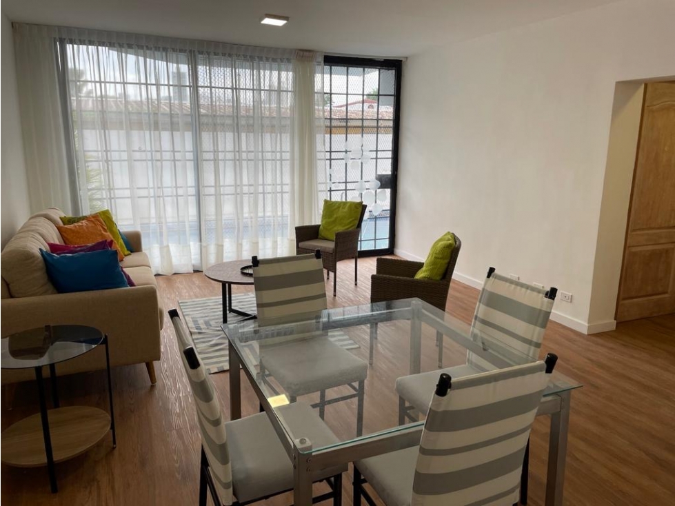 Se Alquila Apartamento amoblado Santa Elena cerca del Parque Omar — foto 2