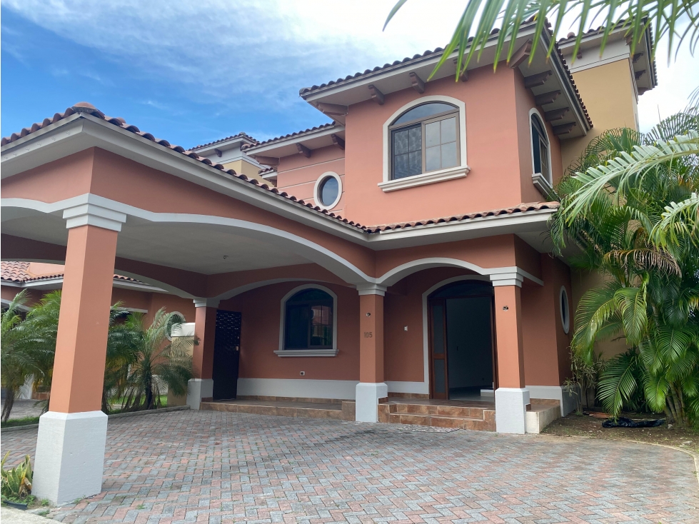 SE VENDE CASA EN COSTA SUR