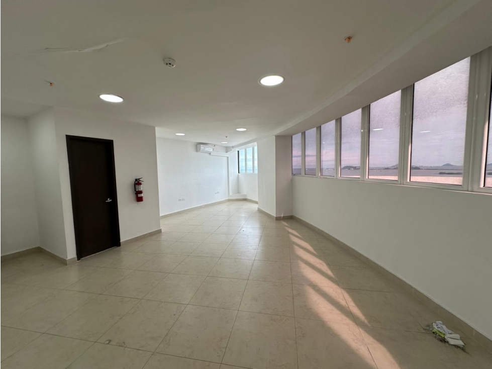 se vende maravillosa oficina — foto 5