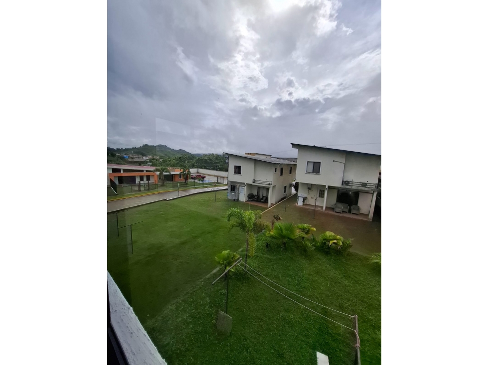 SE VENDE HERMOSA CASA EN PH VISTAS DEL LAGO