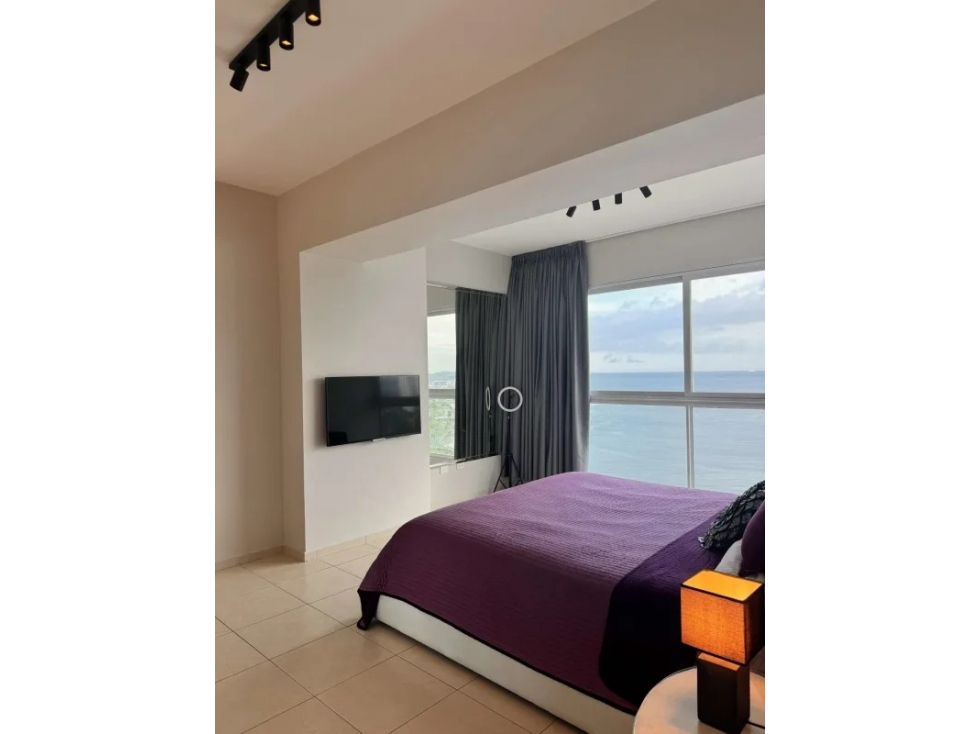 ALQUILO APARTAMENTO AMOBLADO CON VISTA AL MAR, EN AV BALBOA $1400!!! - 2
