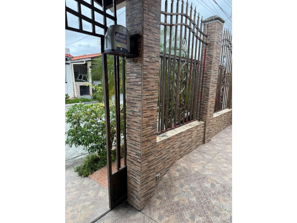 SE VENDE CASA EN HACIENDA SANTA FE NEGOCIABLE - 4