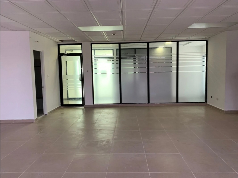 Se Alquilan Oficinas en La Tumba Muerto desde 20 M2 — foto 2