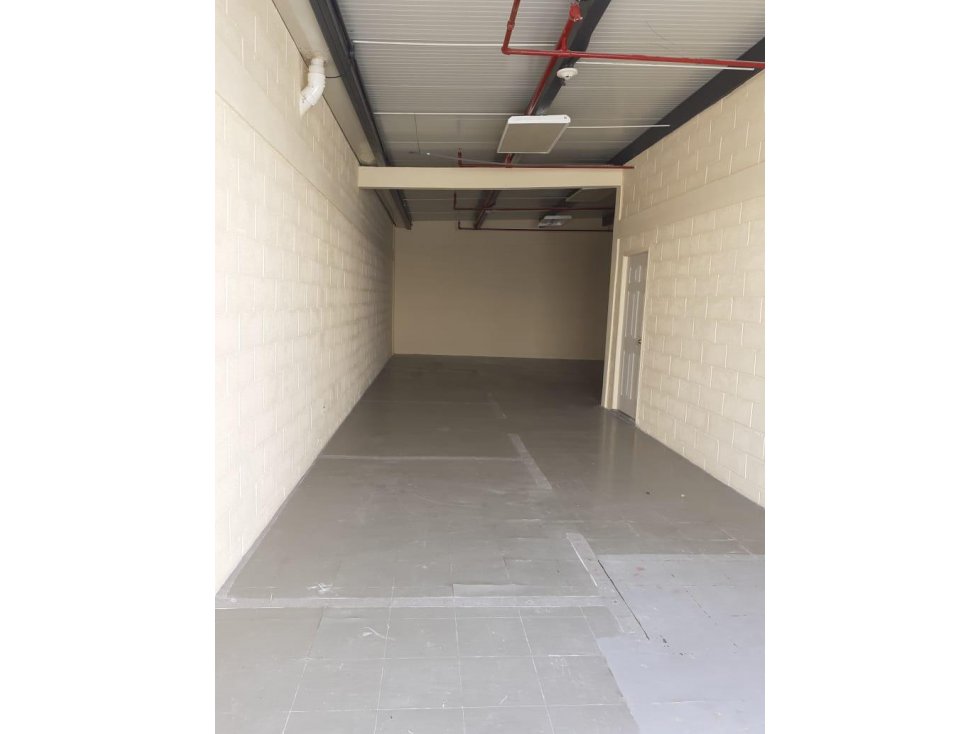 Alquilo Galera en Ofidepositos Central $1780 - 5