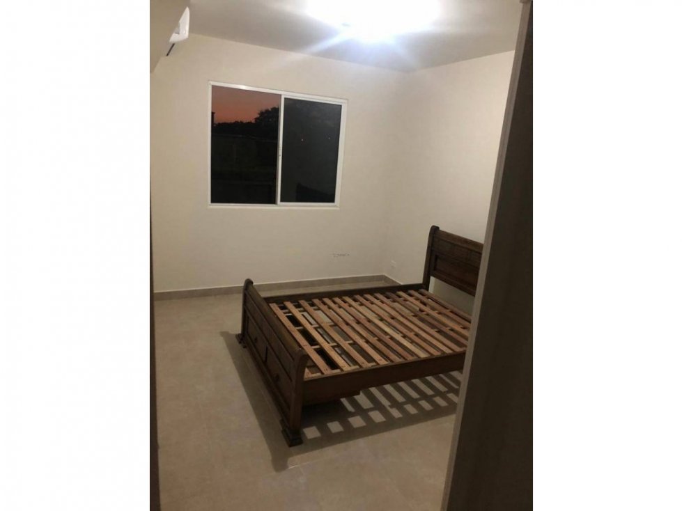 Alquilo Apto en las Acacias $850 — foto 2