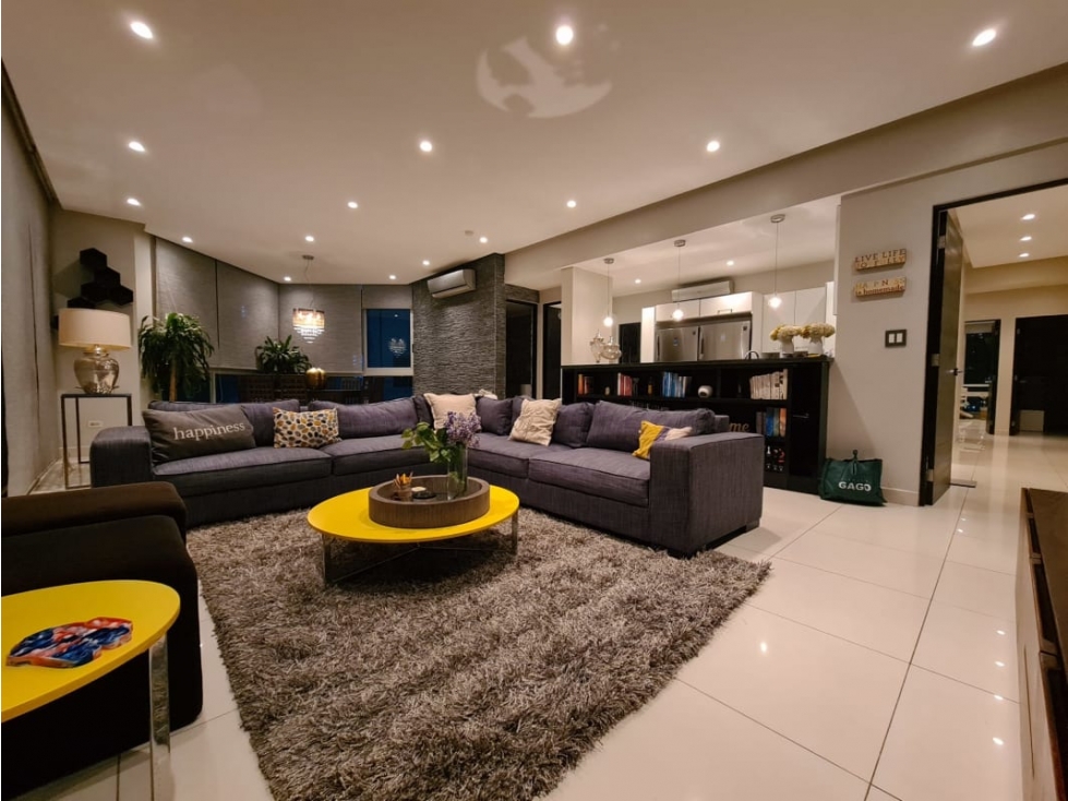 Se vende apartamento amoblado en San Francisco $360,000