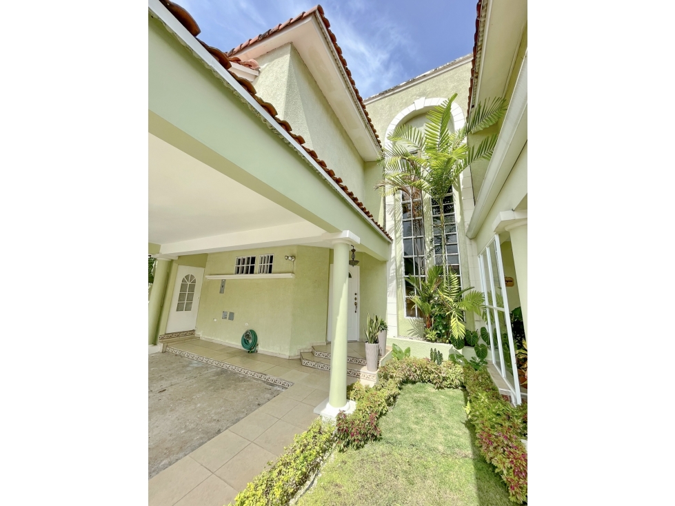 SE ALQUILA CASA AMOBLADA EN CLAYTON $2,250 AM — foto 2