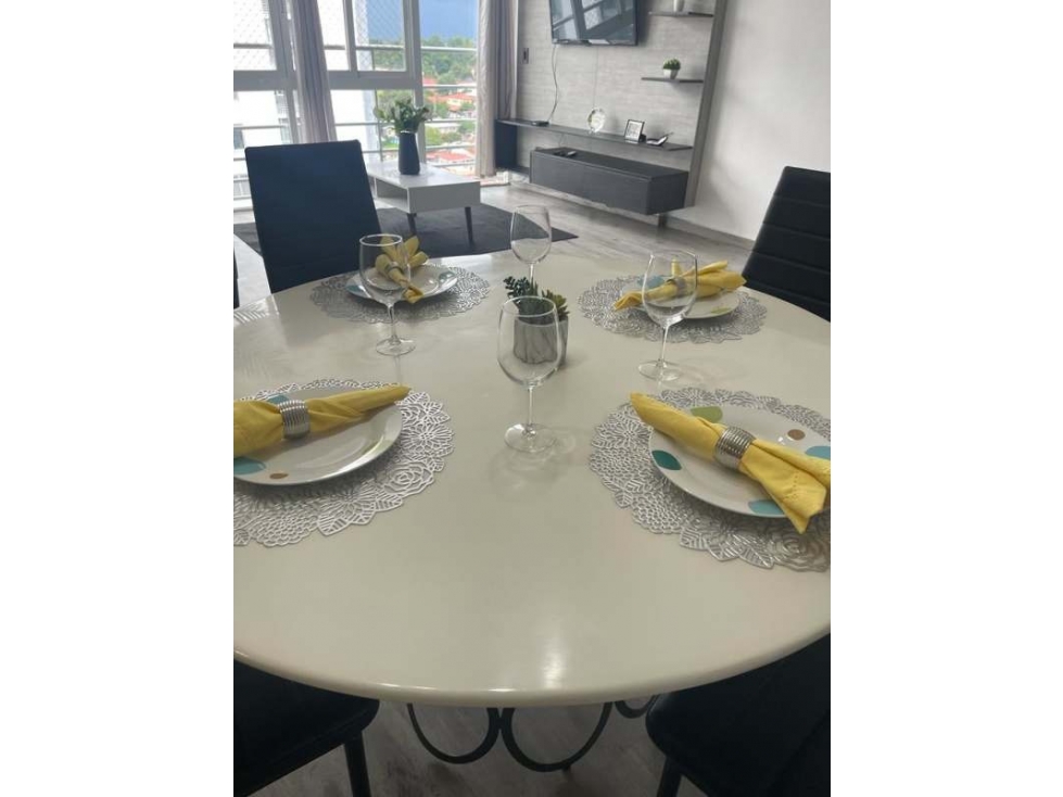 Alquiler de espectacular apartamento en 12 de Octubre — foto 3