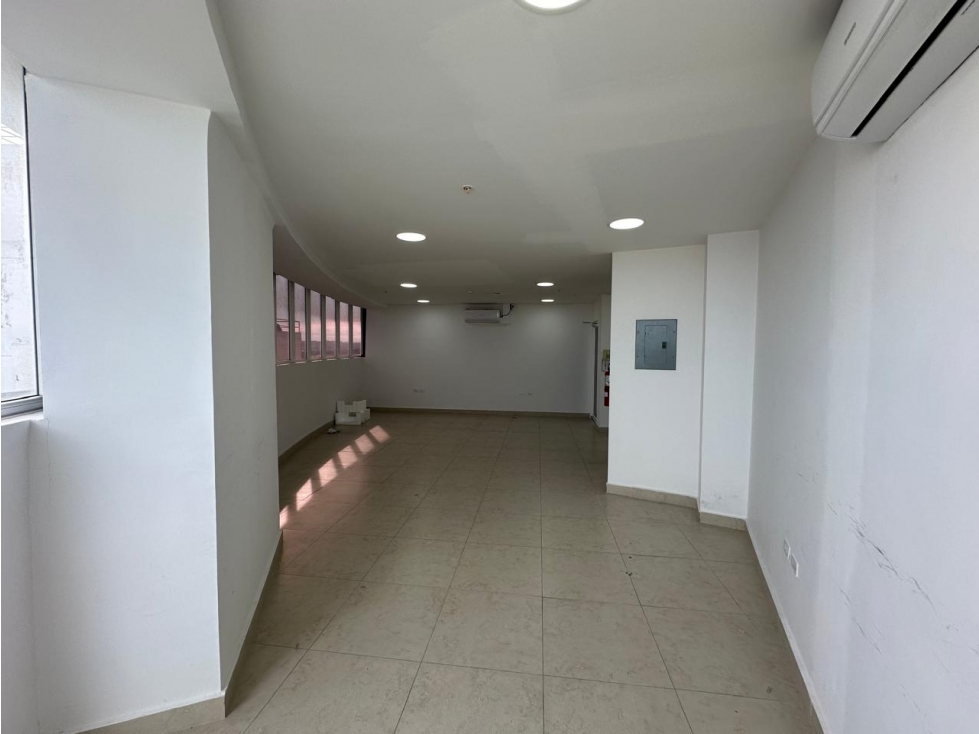 se vende maravillosa oficina — foto 6