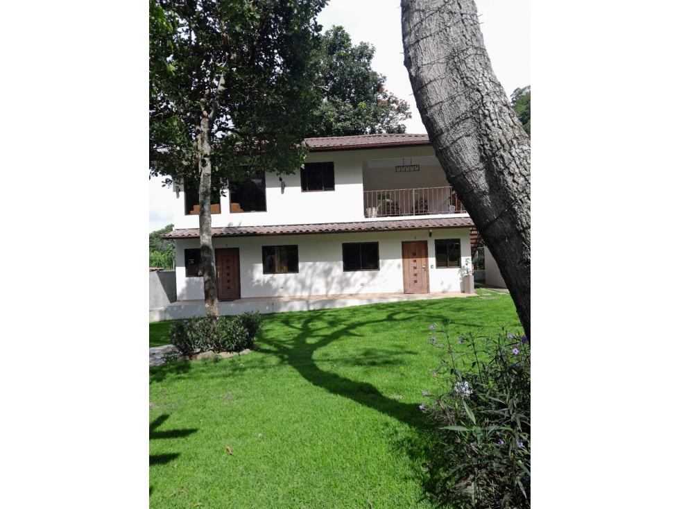 SE ALQUILA APARTAMENTOS EN BOQUETE - 2