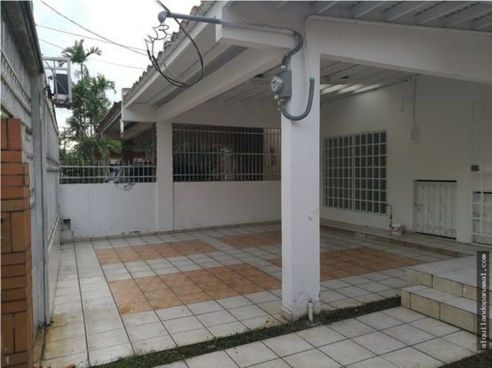 SE VENDE CASA COMERCIAL EN CHANIS - 3