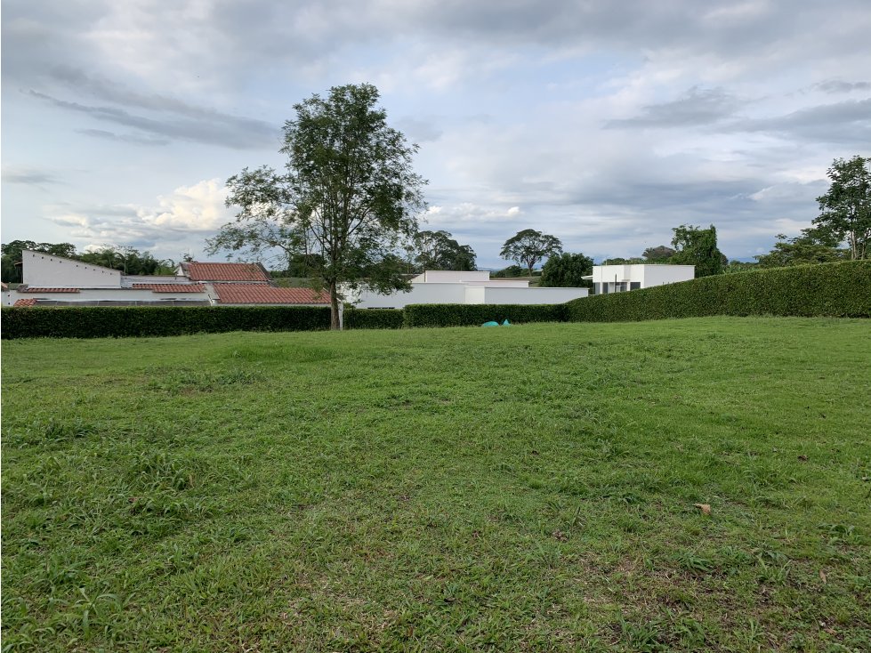SE VENDE LOTE EN LA VÍA ARMENIA- CLUB CAMPESTRE