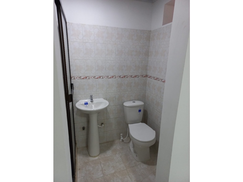 SE VENDE CASA EN EL BARRIO LIBERTADORES — foto 2