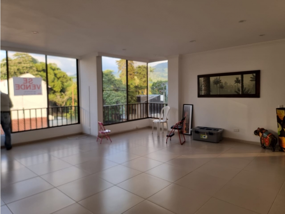 SE VENDE APARTAMENTO REMODELADO EN LA CASTELLANA — foto 3