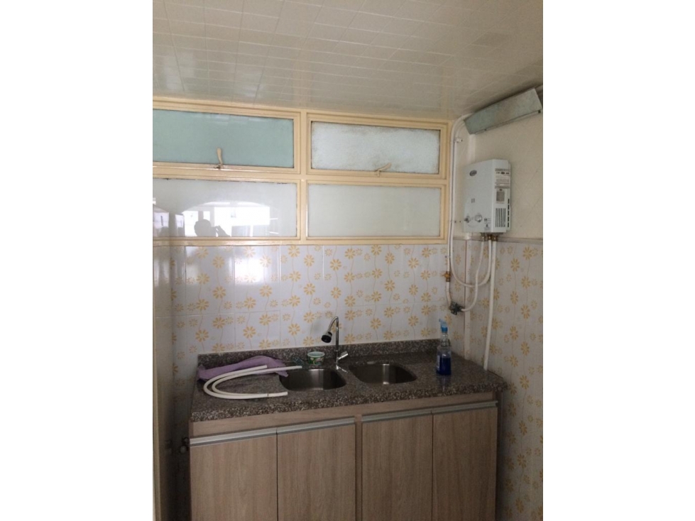SE VENDE APARTAMENTO CERCA A LA PLAZA DE BOLÍVAR — foto 4