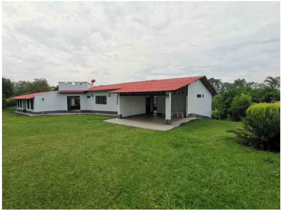 SE VENDE CASA CAMPESTRE EN EL SECTOR DE MURILLO